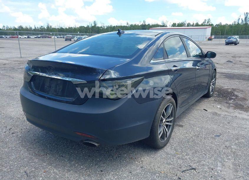 Photo 4 of 2012 Hyundai Sonata SE (VIN 5NPEC4AC6CH352214)