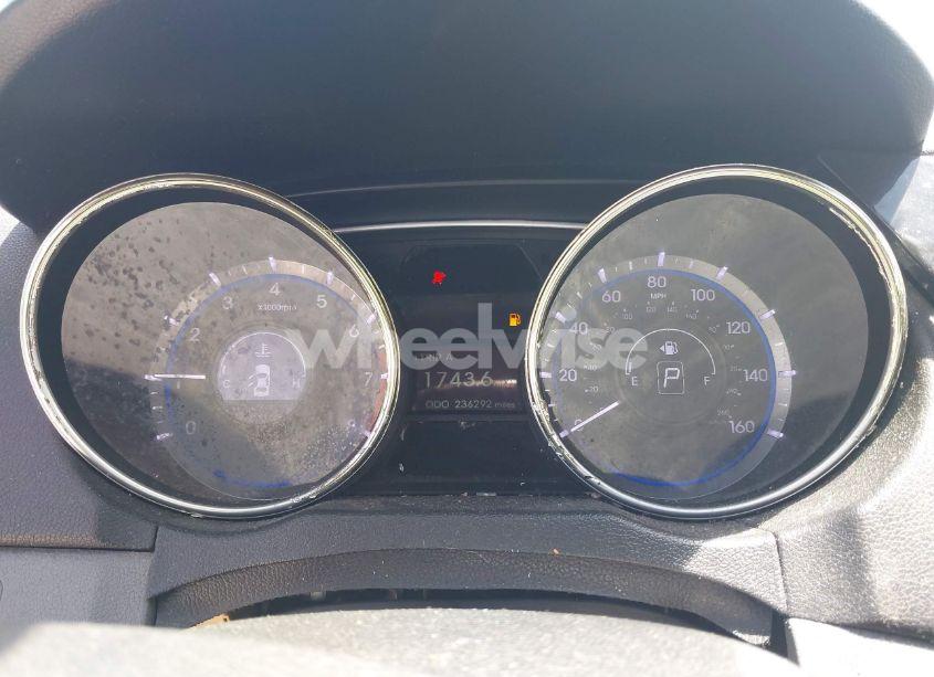 Photo 7 of 2012 Hyundai Sonata SE (VIN 5NPEC4AC6CH352214)