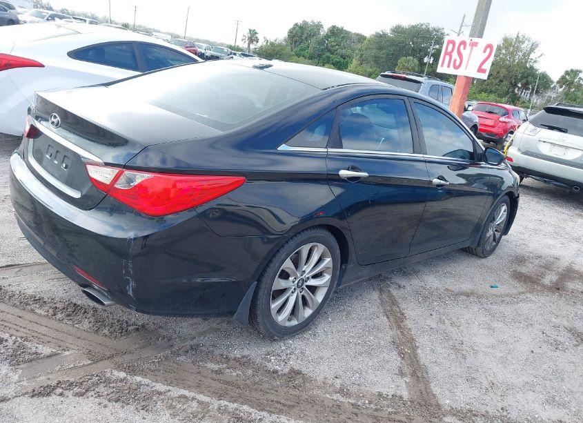 Photo 4 of 2012 Hyundai Sonata SE (VIN 5NPEC4AC6CH353623)