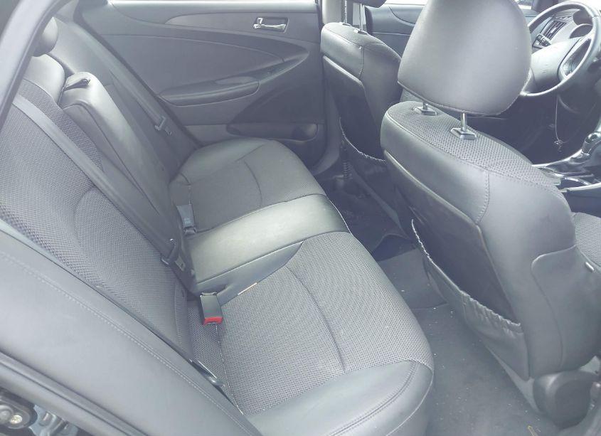 Photo 8 of 2012 Hyundai Sonata SE (VIN 5NPEC4AC6CH353623)