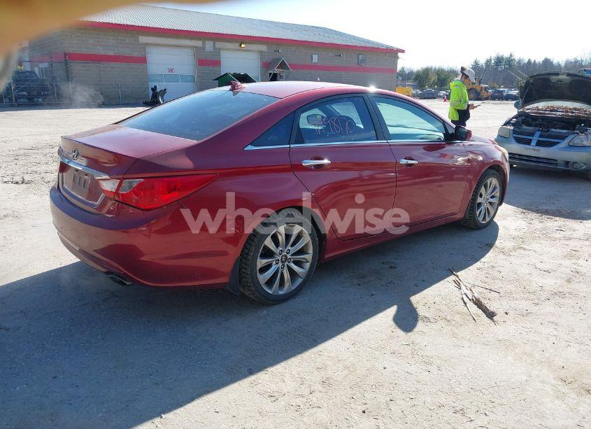 Photo 4 of 2012 Hyundai Sonata SE (VIN 5NPEC4AC6CH383978)