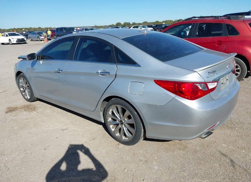 Photo 3 of 2012 Hyundai Sonata SE (VIN 5NPEC4AC6CH386332)
