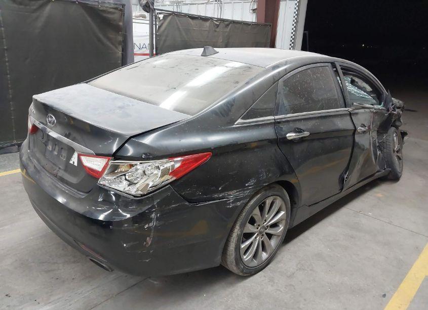 Photo 4 of 2012 Hyundai Sonata SE (VIN 5NPEC4AC6CH488245)
