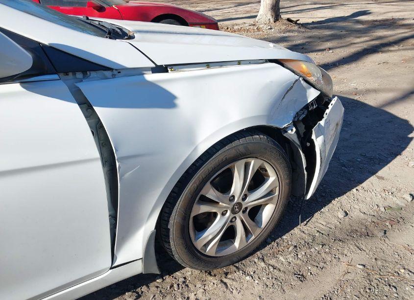 Photo 13 of 2013 Hyundai Sonata LIMITED (VIN 5NPEC4AC6DH516109)