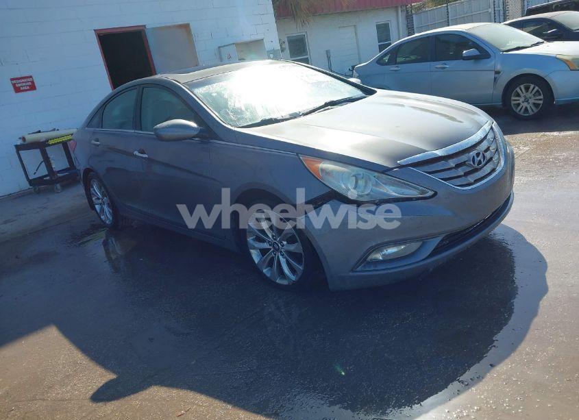 2013 Hyundai Sonata SE (VIN 5NPEC4AC6DH576696) main photo