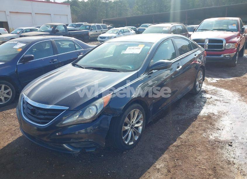 Photo 6 of 2013 Hyundai Sonata SE (VIN 5NPEC4AC6DH590582)