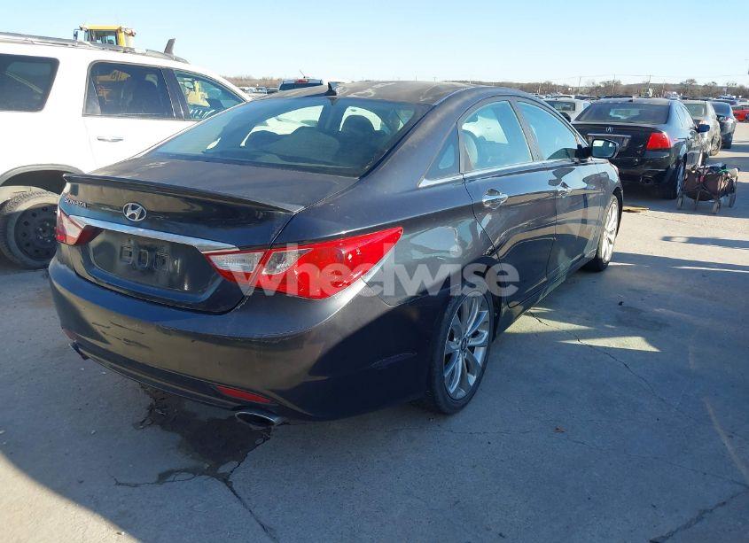 Photo 4 of 2013 Hyundai Sonata SE (VIN 5NPEC4AC6DH594941)