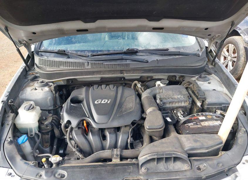 Photo 10 of 2013 Hyundai Sonata SE (VIN 5NPEC4AC6DH619501)