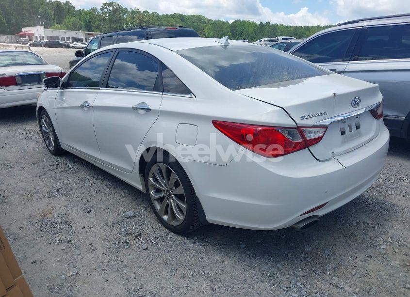 Photo 3 of 2013 Hyundai Sonata SE (VIN 5NPEC4AC6DH630112)