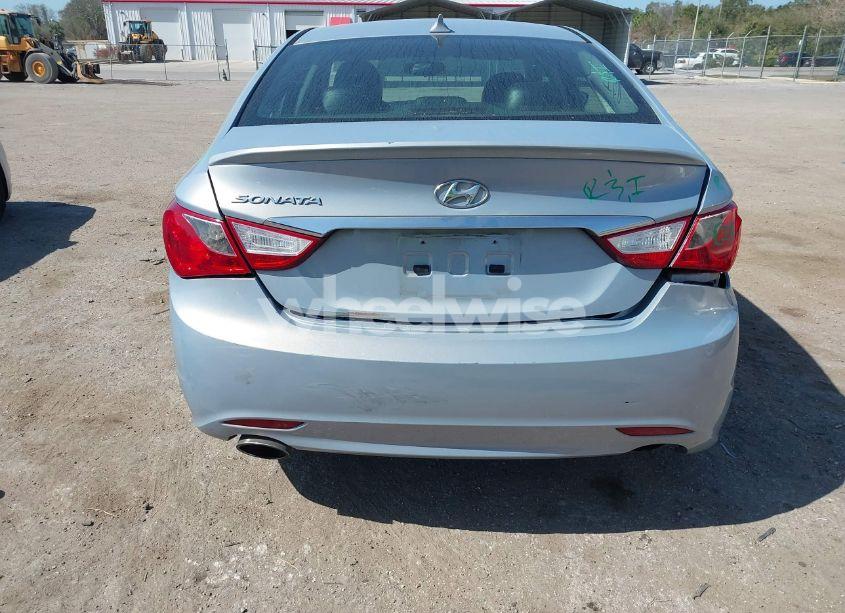 Photo 16 of 2013 Hyundai Sonata SE (VIN 5NPEC4AC6DH661750)