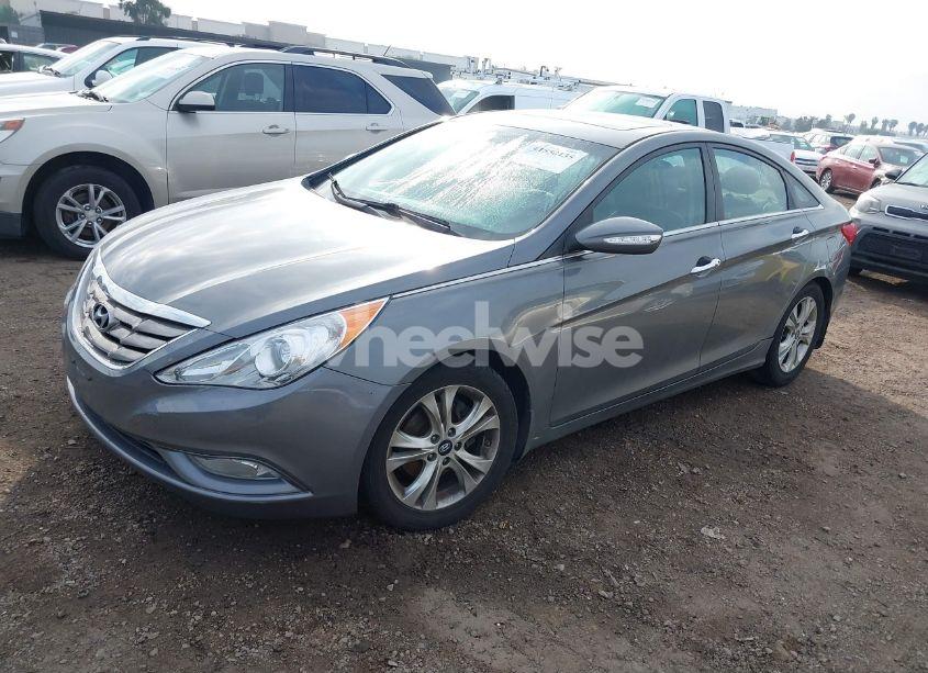Photo 2 of 2013 Hyundai Sonata LIMITED (VIN 5NPEC4AC6DH699821)