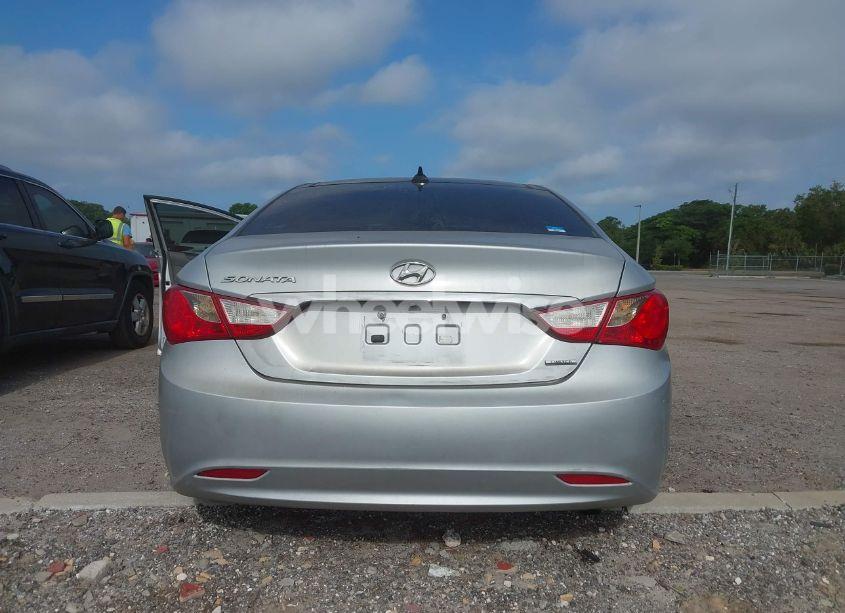 Photo 16 of 2013 Hyundai Sonata LIMITED (VIN 5NPEC4AC6DH716830)