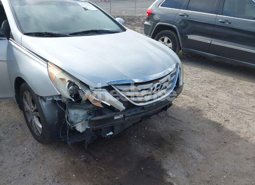 Photo 6 of 2013 Hyundai Sonata LIMITED (VIN 5NPEC4AC6DH716830)