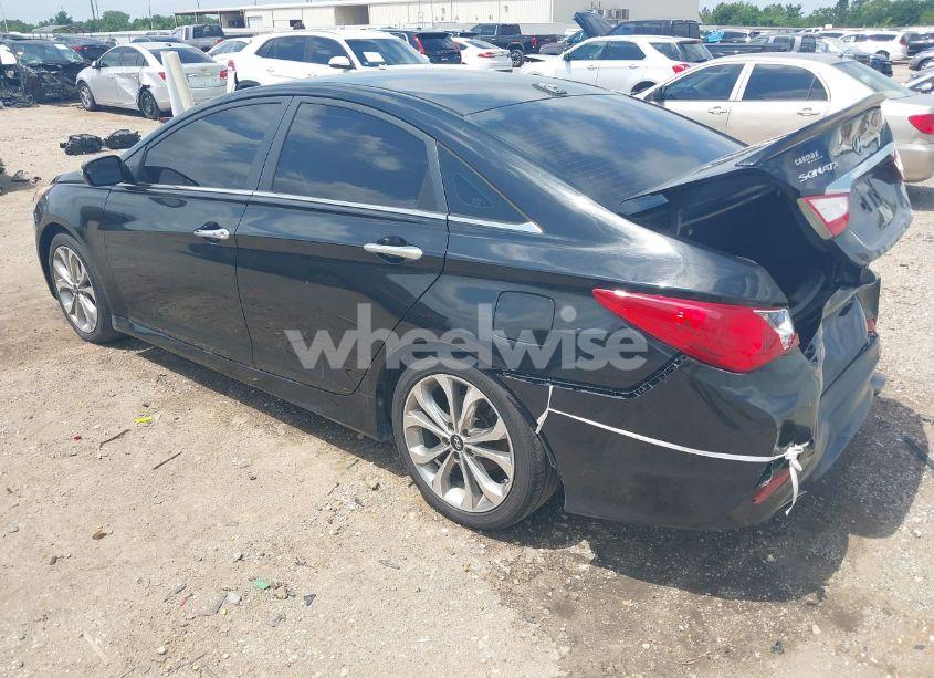 Photo 3 of 2014 Hyundai Sonata SE (VIN 5NPEC4AC6EH894951)