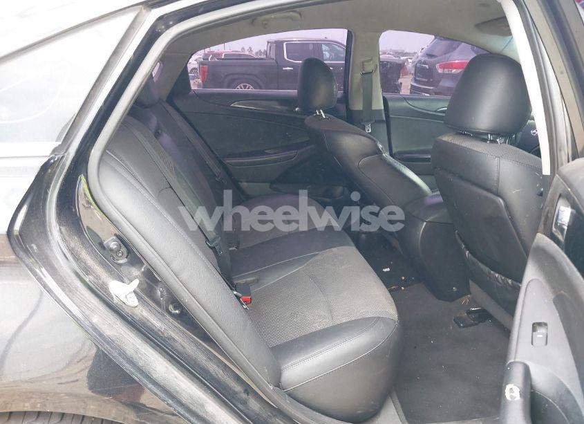 Photo 8 of 2014 Hyundai Sonata SE (VIN 5NPEC4AC6EH894951)