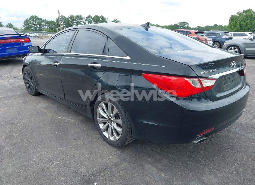 Photo 3 of 2011 Hyundai Sonata SE (VIN 5NPEC4AC7BH013671)
