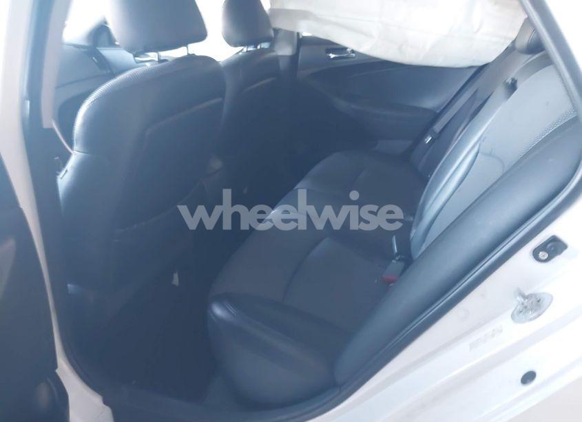 Photo 8 of 2011 Hyundai Sonata SE (VIN 5NPEC4AC7BH054639)