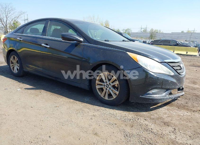2011 Hyundai Sonata SE (VIN 5NPEC4AC7BH090105) main photo