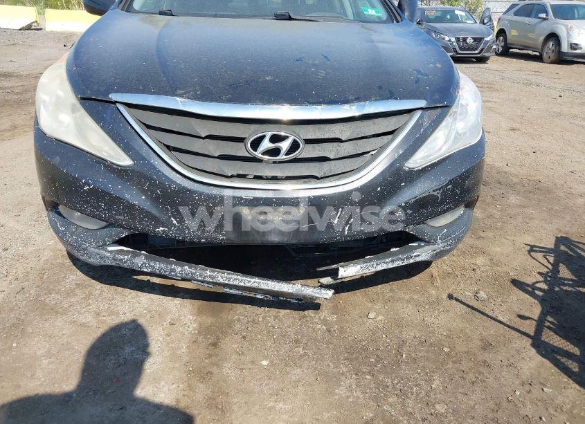 Photo 12 of 2011 Hyundai Sonata SE (VIN 5NPEC4AC7BH090105)