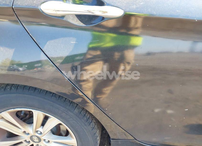 Photo 14 of 2011 Hyundai Sonata SE (VIN 5NPEC4AC7BH090105)