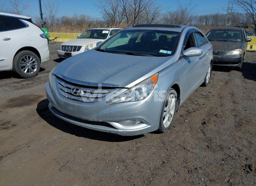 Photo 2 of 2011 Hyundai Sonata LIMITED (VIN 5NPEC4AC7BH100311)