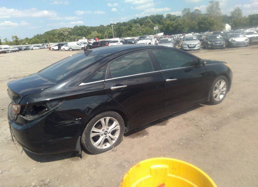 Photo 4 of 2011 Hyundai Sonata LIMITED (VIN 5NPEC4AC7BH186753)