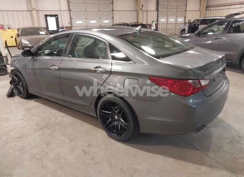 Photo 3 of 2011 Hyundai Sonata SE (VIN 5NPEC4AC7BH218987)