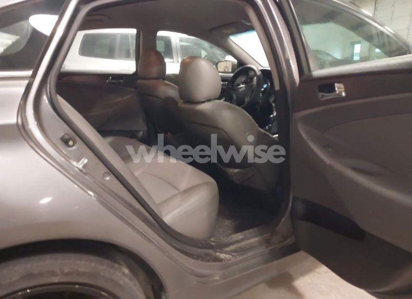 Photo 8 of 2011 Hyundai Sonata SE (VIN 5NPEC4AC7BH218987)