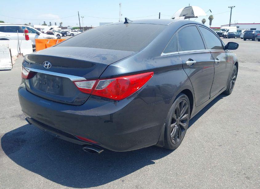 Photo 4 of 2011 Hyundai Sonata SE (VIN 5NPEC4AC7BH274802)