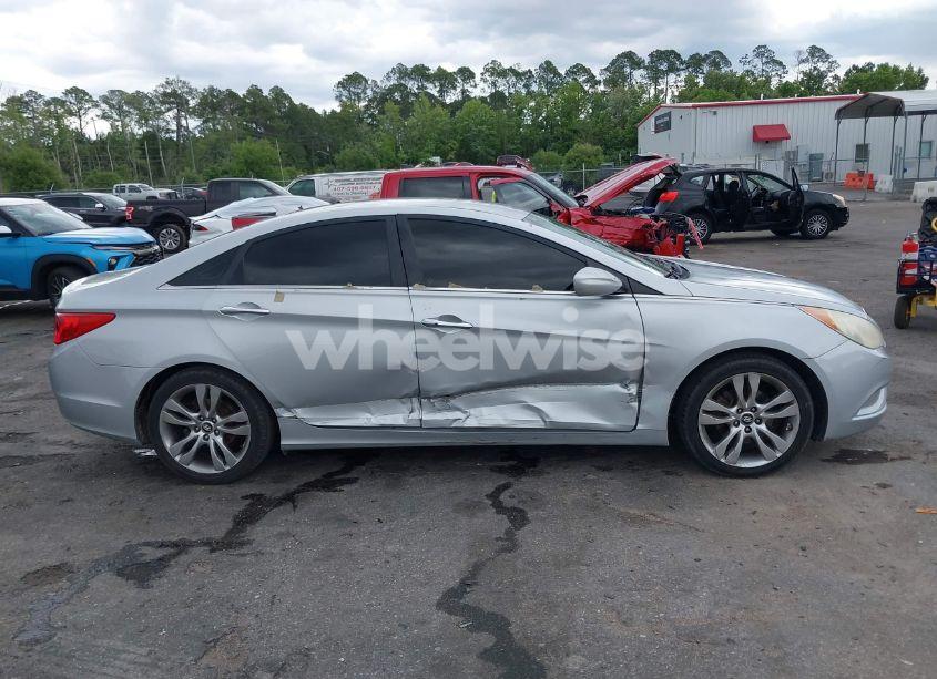 Photo 13 of 2011 Hyundai Sonata SE (VIN 5NPEC4AC7BH290756)