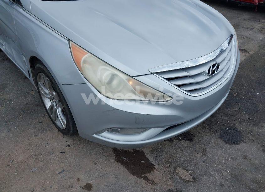 Photo 6 of 2011 Hyundai Sonata SE (VIN 5NPEC4AC7BH290756)