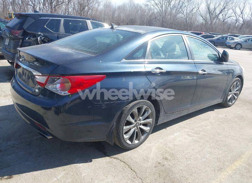 Photo 4 of 2012 Hyundai Sonata SE (VIN 5NPEC4AC7CH354117)