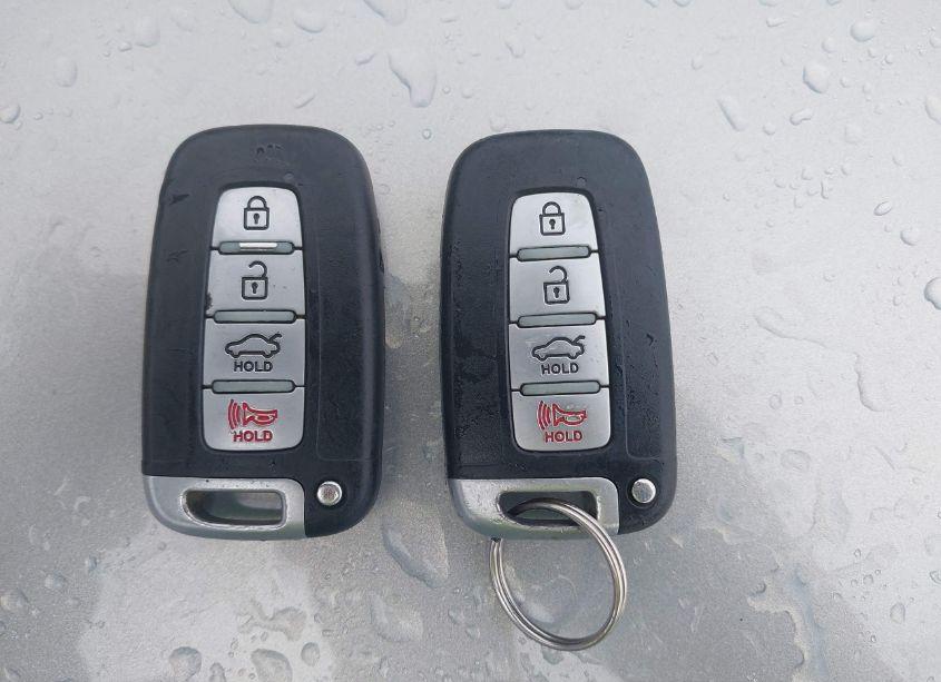 Photo 11 of 2012 Hyundai Sonata LIMITED (VIN 5NPEC4AC7CH358992)