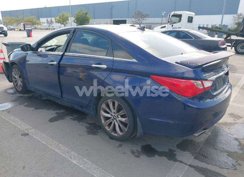 Photo 3 of 2012 Hyundai Sonata SE (VIN 5NPEC4AC7CH370737)