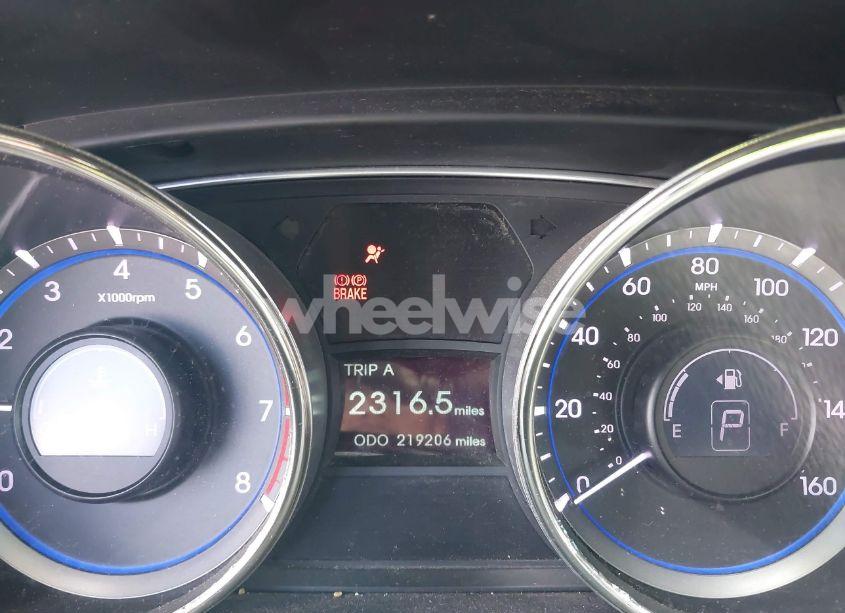 Photo 7 of 2012 Hyundai Sonata SE (VIN 5NPEC4AC7CH370737)