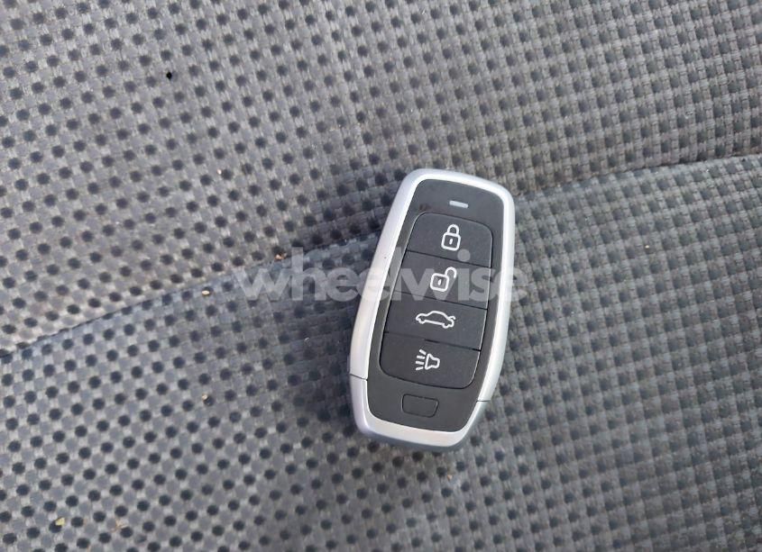 Photo 11 of 2012 Hyundai Sonata SE (VIN 5NPEC4AC7CH435022)