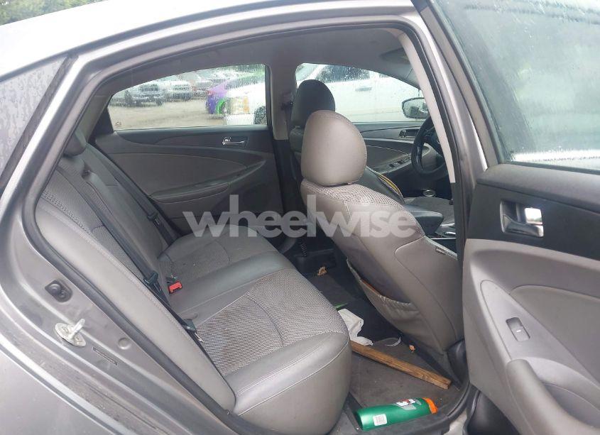 Photo 8 of 2012 Hyundai Sonata SE (VIN 5NPEC4AC7CH435022)