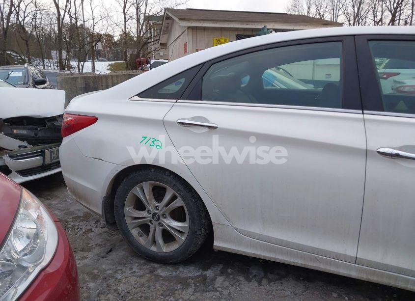 Photo 16 of 2013 Hyundai Sonata LIMITED (VIN 5NPEC4AC7DH562855)