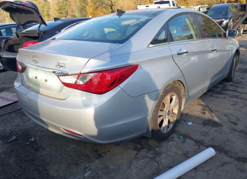 Photo 4 of 2013 Hyundai Sonata LIMITED (VIN 5NPEC4AC7DH610418)