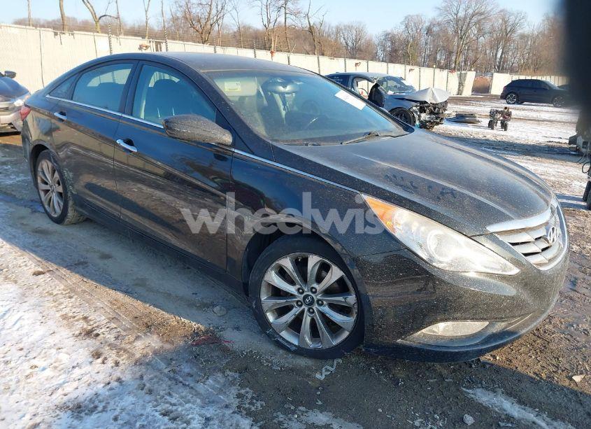 2013 Hyundai Sonata SE (VIN 5NPEC4AC7DH620768) main photo
