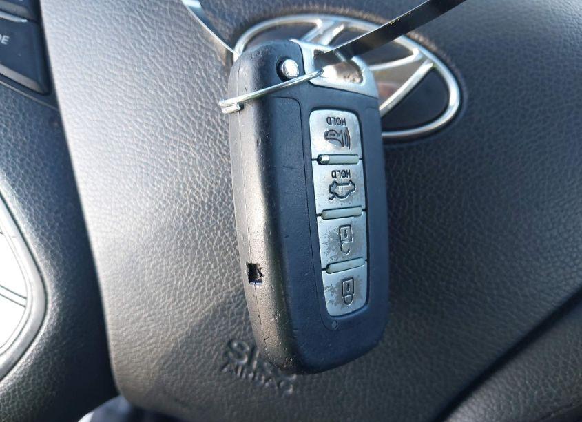 Photo 11 of 2013 Hyundai Sonata LIMITED (VIN 5NPEC4AC7DH630975)