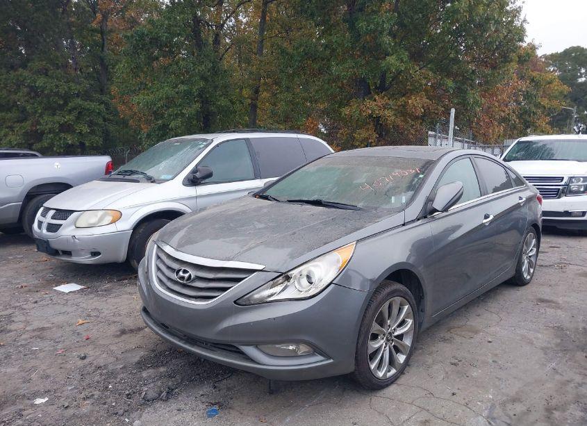 Photo 2 of 2013 Hyundai Sonata SE/LIMITED (VIN 5NPEC4AC7DH636713)