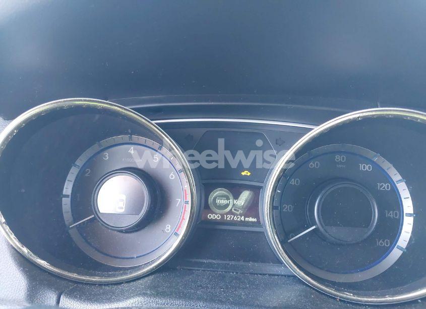 Photo 7 of 2013 Hyundai Sonata SE (VIN 5NPEC4AC7DH665659)