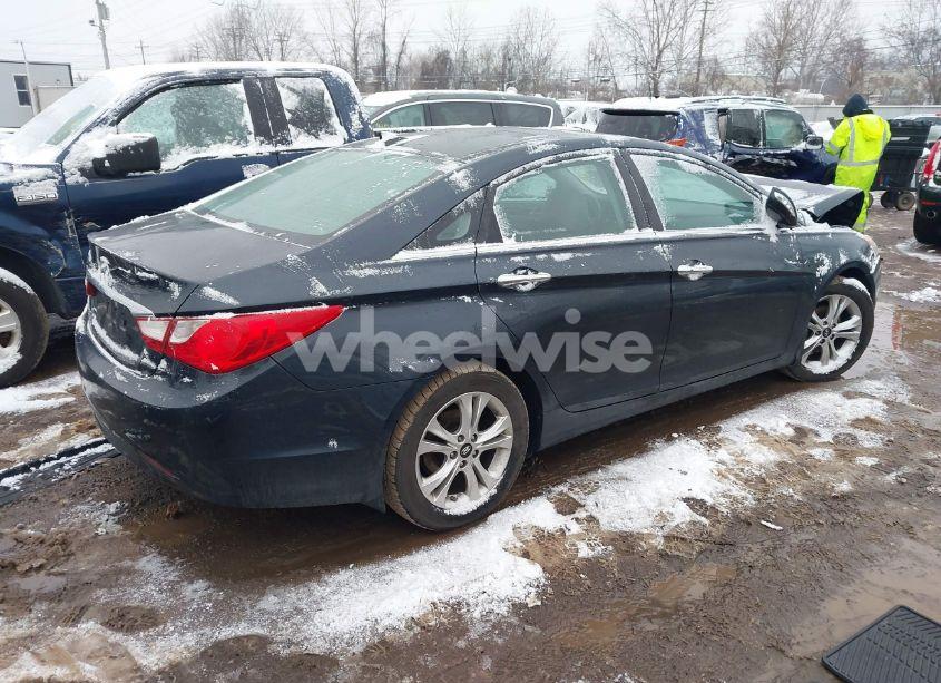 Photo 4 of 2013 Hyundai Sonata LIMITED (VIN 5NPEC4AC7DH705366)