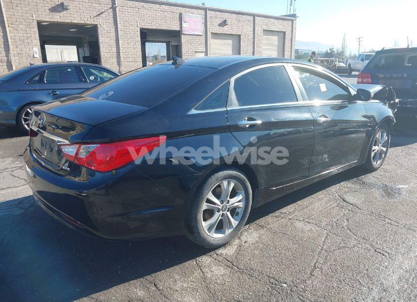 Photo 4 of 2013 Hyundai Sonata LIMITED (VIN 5NPEC4AC7DH705884)