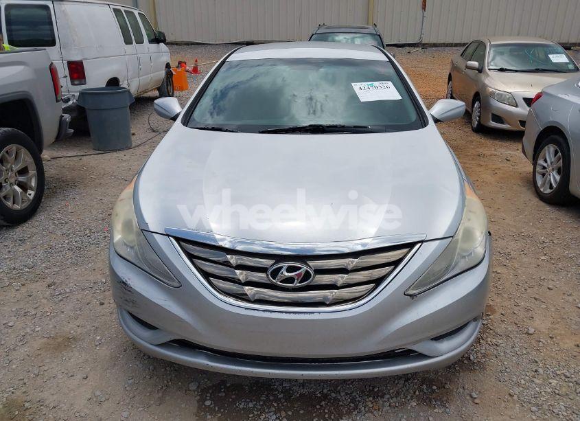 Photo 6 of 2013 Hyundai Sonata SE (VIN 5NPEC4AC7DH723821)