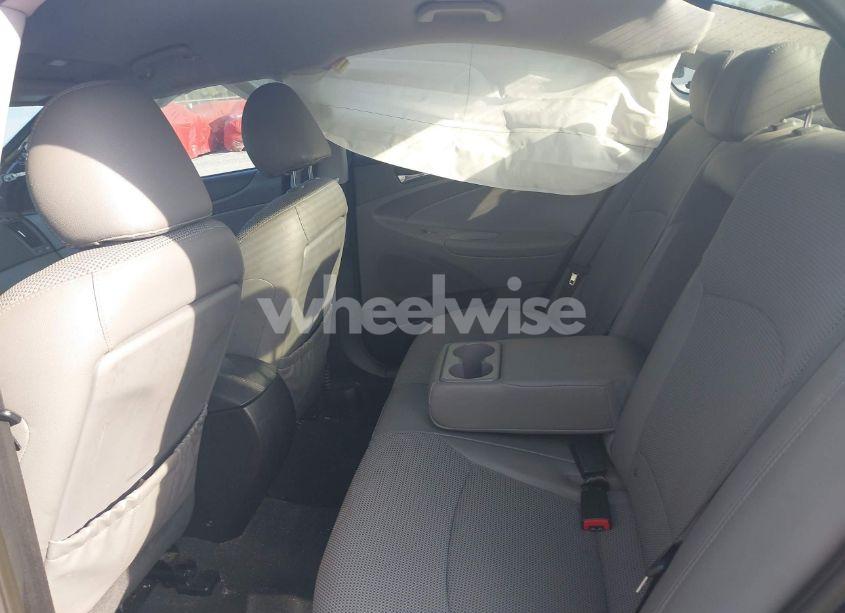 Photo 8 of 2013 Hyundai Sonata SE (VIN 5NPEC4AC7DH767916)