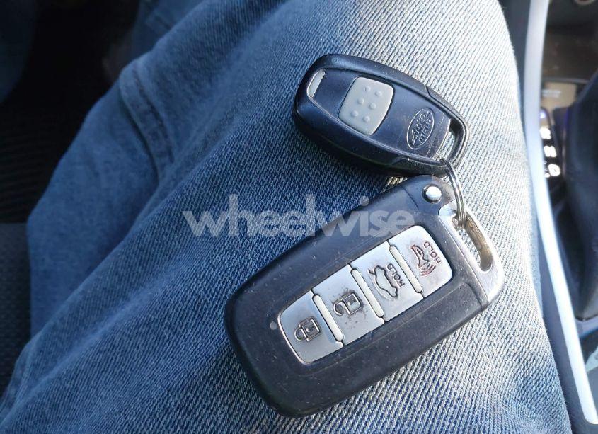 Photo 11 of 2013 Hyundai Sonata SE (VIN 5NPEC4AC7DH797644)