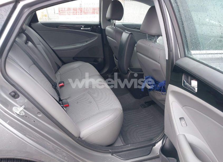 Photo 8 of 2014 Hyundai Sonata SE (VIN 5NPEC4AC7EH836802)