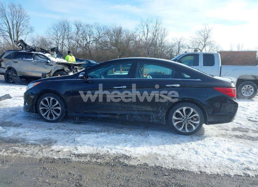 Photo 15 of 2014 Hyundai Sonata SE (VIN 5NPEC4AC7EH841630)